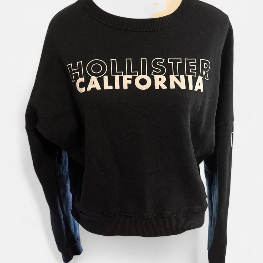Y2K Hollister Women's Black Sweatshirt M